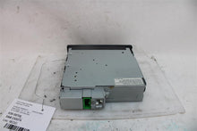 Load image into Gallery viewer, CD Player 2005 05 2006 06 2007 07 2008 08 2009 09 2010 10 - 1264499