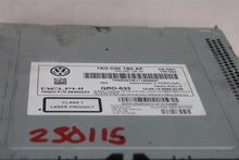 Load image into Gallery viewer, RADIO Volkswagen CC EOS Jetta Passat 2012 12 2013 13 2014 14 - 1273041