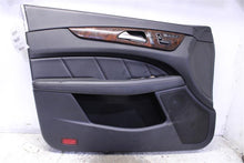 Load image into Gallery viewer, FRONT INTERIOR DOOR TRIM PANEL CLS550 CLS63 2012 12 - 1273092