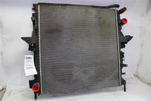 Load image into Gallery viewer, RADIATOR LR4 Range Rover Sport 10 11 12 13 14 15 16 - 1280941
