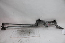 Load image into Gallery viewer, WINDSHIELD WIPER TRANSMISSION Cayenne 11 12 13 14 15 16 17 18 - 1282138