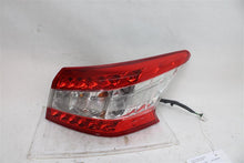 Load image into Gallery viewer, OUTER TAIL LIGHT LAMP Nissan Sentra 2013 13 2014 14 2015 15 Right - 1283042