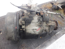 Load image into Gallery viewer, TRANSFER CASE LAND ROVER DISCOVERY 1999 99 00 01 02 - 1283700