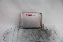 Load image into Gallery viewer, ECU ECM COMPUTER Hyundai Santa Fe 2005 05 2006 06 - 1290740