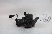 Load image into Gallery viewer, AIR INJECTION PUMP SMOG Audi S8 RS6 A8 S8 2000 00 2001 01 2002 02 03 04 - 1297351