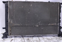 Load image into Gallery viewer, RADIATOR Audi Q5 A4 A5 A6 2009 09 2010 10 2011 11 2012 12 Auto - 1302210