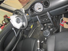 Load image into Gallery viewer, THROTTLE BODY Mini Cooper 2002 02 03 04 05 06 07 - 1142331