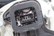 Load image into Gallery viewer, OUTER TAIL LIGHT LAMP Golf Golf GTI R32 Rabbit 06 07 08 09 Right - 1303147