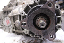 Load image into Gallery viewer, TRANSFER CASE Porsche Cayenne 2008 08 2009 09 - 1304301