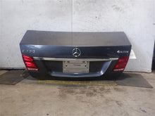 Load image into Gallery viewer, TRUNK LID E250D E300 E350 E400 E550 E63 10 11 12 13 14 15 - 1304986