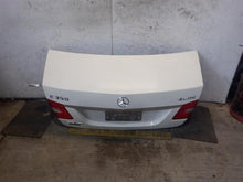 Load image into Gallery viewer, TRUNK LID E250D E300 E350 E400 E550 E63 10 11 12 13 14 15 - 1306708