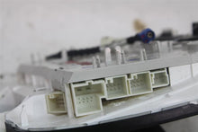 Load image into Gallery viewer, Console Mercedes-Benz E300 E350 E550 E63 2012 12 - 1306735