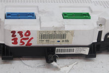Load image into Gallery viewer, SPEEDOMETER CLUSTER Volkswagen Touareg 2004 04 - 1307805