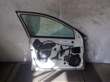 Load image into Gallery viewer, FRONTDOOR Volvo S60 V70 2001 01 02 03 04 05 06 07 Left - 1308556