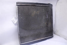 Load image into Gallery viewer, RADIATOR Toyota Sequoia Tundra 01 02 03 04 05 06 07 - 1309961