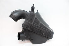 Load image into Gallery viewer, AIR CLEANER BOX Jaguar XF XFR 2013 13 2014 14 2015 15 - 1310641
