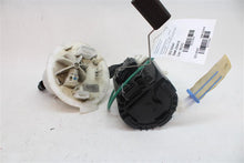 Load image into Gallery viewer, FUEL PUMP Jaguar Vanden Pl XF XFR XJ XJL XJR 10 11 12 13 - 1310644