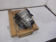 Load image into Gallery viewer, TRANSFER CASE Discovery Range Rover Range Rover Sport 17-20 - 1316520