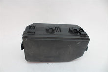 Load image into Gallery viewer, FUSE BOX Honda Pilot 2016 16 2017 17 2018 18 - 1319034