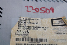 Load image into Gallery viewer, RADIO 128i 135i 323i 328i 335i M1 M3 X1 Z4 10-15 AM FM CD - 1319397