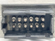 Load image into Gallery viewer, Radio MERCEDES 300E 1991 - NW7503