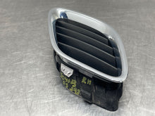 Load image into Gallery viewer, GRILL Saab 9-3 2003 03 2004 04 2005 05 2006 06 07 Right - NW98634