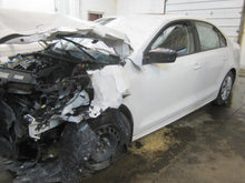 Load image into Gallery viewer, CV AXLE SHAFT Volkswagen Jetta Golf Rabbit 2006 06 07 08 09 10 11 Manual Right - 700922