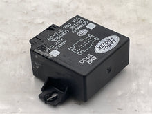 Load image into Gallery viewer, CRUISE CONTROL COMPUTER Land Rover Discovery 99 - 04 - NW36898