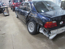 Load image into Gallery viewer, FENDER BMW 750i 740i 1995 95 1996 96 97 98 Left - 812033