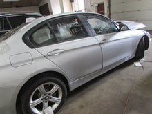 Load image into Gallery viewer, CONSOLE LID BMW 320i 328i 2013 13 - 824209