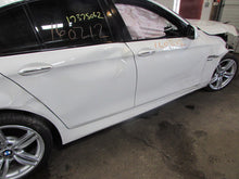 Load image into Gallery viewer, FRONT INTERIOR DOOR TRIM PANEL BMW 550i 2012 12 - 826100