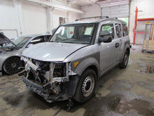 Load image into Gallery viewer, FRONT DOOR Honda Element 03 04 05 06 07 08 09 Right - 872625