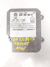 Load image into Gallery viewer, AIR BAG COMPUTER VW PASSAT 2000 00 2001 01 - NW38769