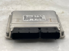 Load image into Gallery viewer, ECU ECM COMPUTER Audi A6 Passat 1999 99 00 01 2.8 - NW62801