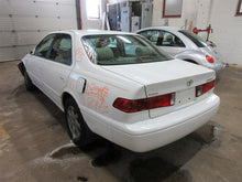 Load image into Gallery viewer, WASHER BOTTLE ES300 Camry 1997 97 1998 98 99 00 01 - 916020