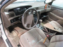 Load image into Gallery viewer, WASHER BOTTLE ES300 Camry 1997 97 1998 98 99 00 01 - 916020