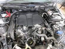 Load image into Gallery viewer, CARRIER ASSEMBLY E250 Van C230 C250 C300 C350 C63 E250D E300 08-16 AWD - 925499