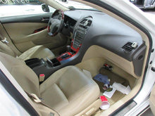 Load image into Gallery viewer, 2008 Lexus ES350 Floor Shifter - 936845