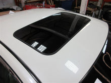 Load image into Gallery viewer, PLASTIC ENGINE COVER Infiniti G35 2007 07 - 940089