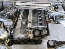 Load image into Gallery viewer, 2002 BMW 330ci Floor Shifter - 943070