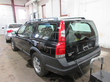 Load image into Gallery viewer, JACK AND TOOLS Volvo XC70 2004 04 - 954260