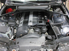 Load image into Gallery viewer, HEADLIGHT LAMP ASSEMBLY 320i 325ci 325i 330ci 330i 330xi 02-05 Right - 984684