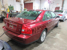 Load image into Gallery viewer, FRONT SPINDLE Volvo S60 V70 S80 00 01 02 03 - 09 Right - 1141210