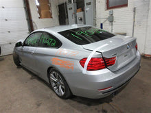 Load image into Gallery viewer, REAR QUARTER GLASS BMW 428i 435i 14 15 16 17 18 Right - 989424