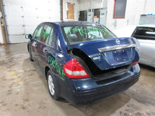 Load image into Gallery viewer, OUTER TAIL LIGHT LAMP Nissan Versa 07 08 09 10 11 Left - 1007582