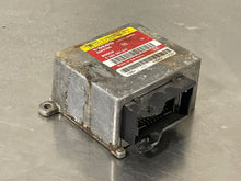 Load image into Gallery viewer, AIR BAG COMPUTER VOLVO 850 1993 1994 1995 - NW38962