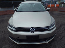 Load image into Gallery viewer, THROTTLE BODY Jetta 2013 13 2014 14 2015 15 2016 16 - MRK453506