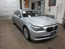 Load image into Gallery viewer, THROTTLE BODY 550i 550i Gt 650i 750 HYBRID 750i 750il Active 7 08-15 - 1145732