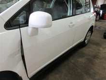Load image into Gallery viewer, HEADLIGHT LAMP ASSEMBLY Nissan Versa 07 08 09 10 11 12 Right - 1034713
