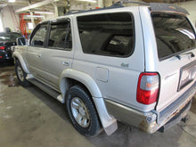 Load image into Gallery viewer, TAIL LIGHT LAMP ASSEMBLY Toyota 4 Runner 96 97 98 99 00 Left - 1040471